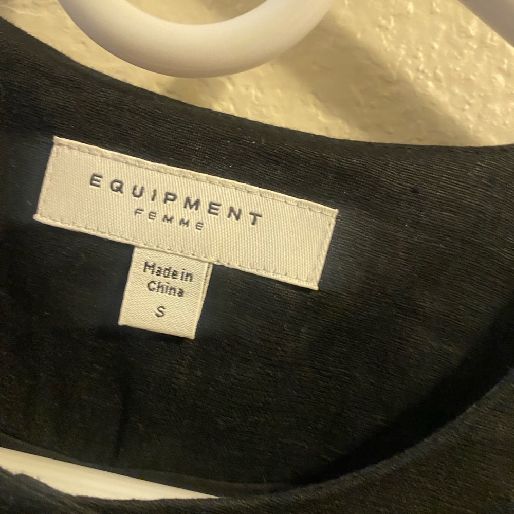 Equipment dress